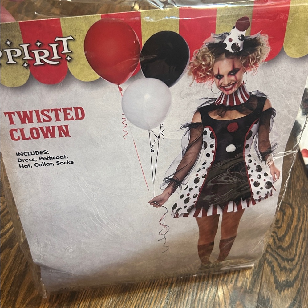 Spirit Adult Twisted Clown creepy costume with accessories ladies XS gothic